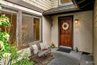 11806 Stendall Place N, Seattle, WA 98133
