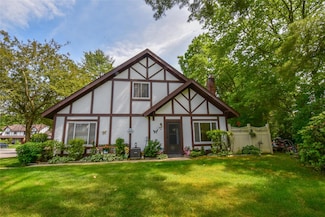 62 Crystal Rock Ct, Middle Island, NY 11953