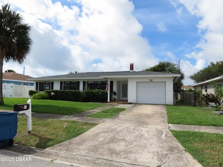 32 Oakview Cir, Ormond Beach, FL 32176