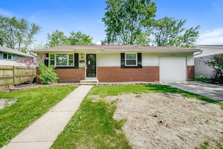 1374 Chesterton Square S, Columbus, OH 43229