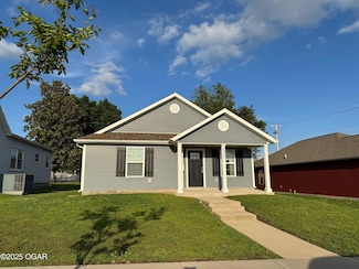 2327 S Harlem Ave, Joplin, MO 64804