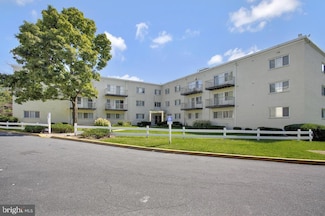5601 Parker House Terrace Unit 201, Hyattsville, MD 20782
