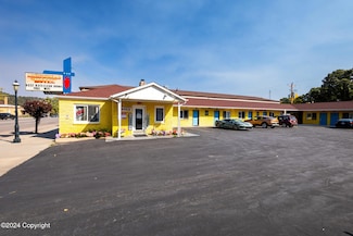 214 E Cleveland St, Sundance, WY 82729