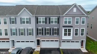 9168 Wyche Knoll Ln, Manassas, VA 20110