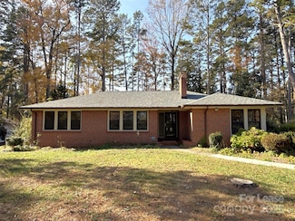 2023 Robin Rd, Salisbury, NC 28144
