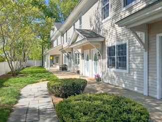 20 Cross St Unit 5, Westport, CT 06880