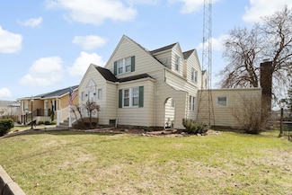 809 W 9th St, Mishawaka, IN 46544