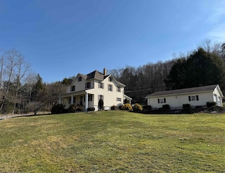 2416 Woolen Mills Rd, Albright, WV 26519