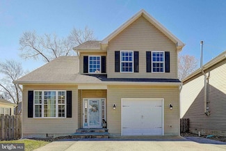615A Clark Ave, Deale, MD 20751