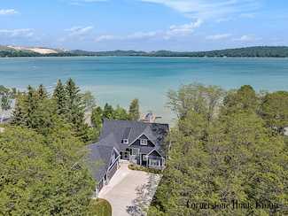 8771 S Shorebird Ln, Empire, MI 49630