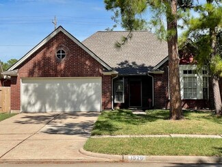 1526 Mabry Mill Rd, Houston, TX 77062
