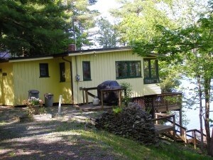 832 Avalon Beach Rd, Castleton, VT 05735