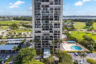 2400 Presidential Way Unit 9030, West Palm Beach, FL 33401