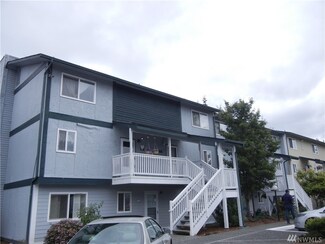 8823 Holly Dr Unit L201, Everett, WA 98208
