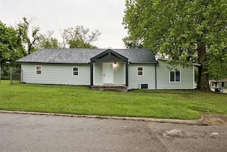 628 S Philadelphia Ave, Shawnee, OK 74801