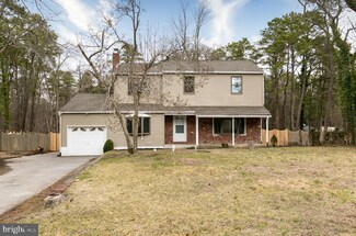 924 Pinewood Ln, Atco, NJ 08004