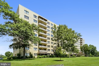 6631 Wakefield Dr Unit 605, Alexandria, VA 22307