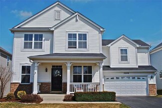 3204 Pleasant Plains Dr, Saint Charles, IL 60175