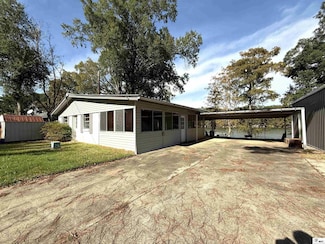 282 Puckett Bend Rd, Columbia, LA 71418