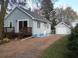 512 N 3rd St, Colby, WI 54421
