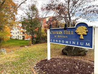 2 Duck Pond Rd Unit 108, Beverly, MA 01915