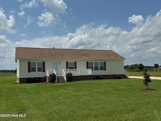 300 Belvoir School Rd, Clinton, NC 28328
