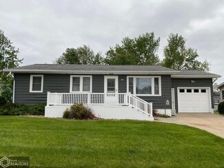1405 S 2nd Ave, Marshalltown, IA 50158