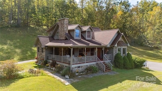 400 Three Dog Mountain Rd, Bakersville, NC 28705