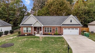 2973 Cameron Village Ct, Winston Salem, NC 27103