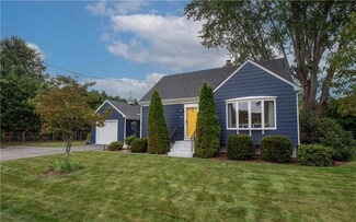 283 Forest Ave, Middletown, RI 02842