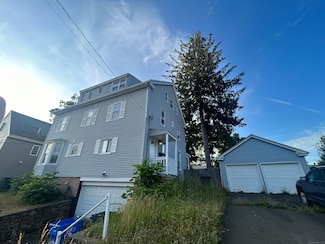 17 Park Ave, Hamden, CT 06517