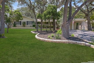 126 West Ln, Kerrville, TX 78028