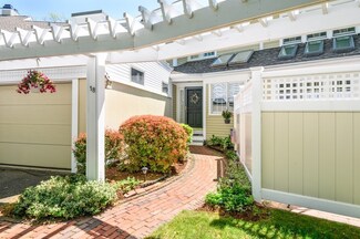 18 Parker Ridge Way, Newburyport, MA 01950