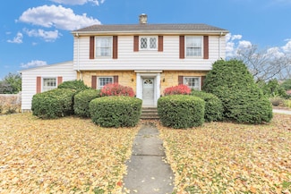 1212 W Healey St, Champaign, IL 61821