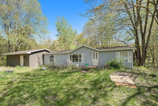 31210 42nd Ave, Paw Paw, MI 49079