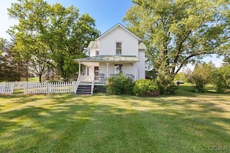 9338 E Mulberry Rd, Blissfield, MI 49228