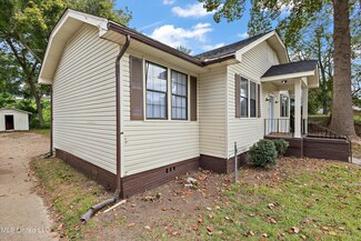 721 National St, Vicksburg, MS 39180