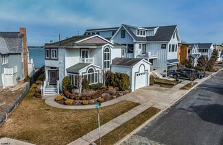 2 Brittany Dr, Ocean City, NJ 08226