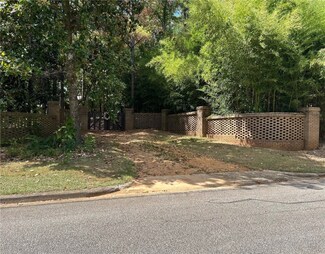 777 Petrie Rd, Auburn, AL 36830