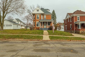 2113 11th St, Monroe, WI 53566