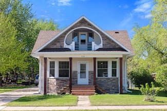 318 E Broadway St, Monticello, MN 55362
