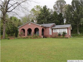 240 11th St, Ragland, AL 35131
