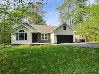 1389 Kilmer Rd, Tobyhanna, PA 18466