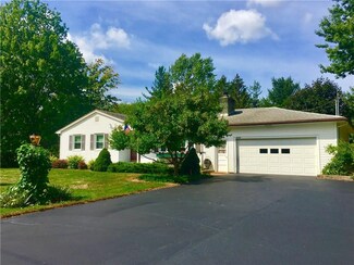 2838 Kendall Rd, Holley, NY 14470