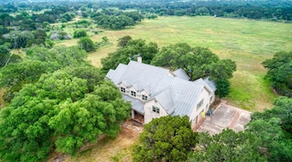 814 Hueco Springs Loop Rd, New Braunfels, TX 78132