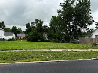 909 E Mcpherson St, Kirksville, MO 63501