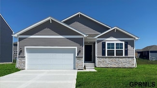 13521 Whitmore St, Omaha, NE 68142
