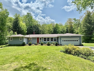 458 Chesham Rd, Harrisville, NH 03450