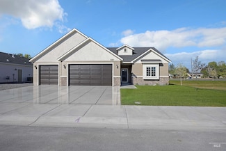557 Eclipse Dr, Hollister, ID 83301