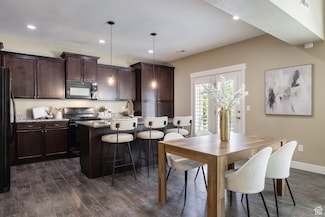 7902 S Farm House Ln, Midvale, UT 84047